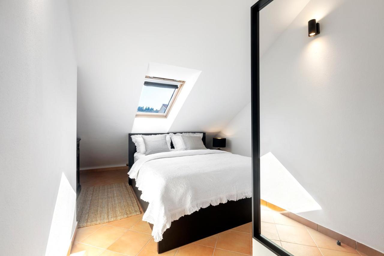 Apartman Luri 苏提万 外观 照片
