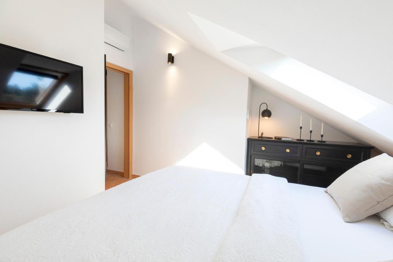 Apartman Luri 苏提万 外观 照片